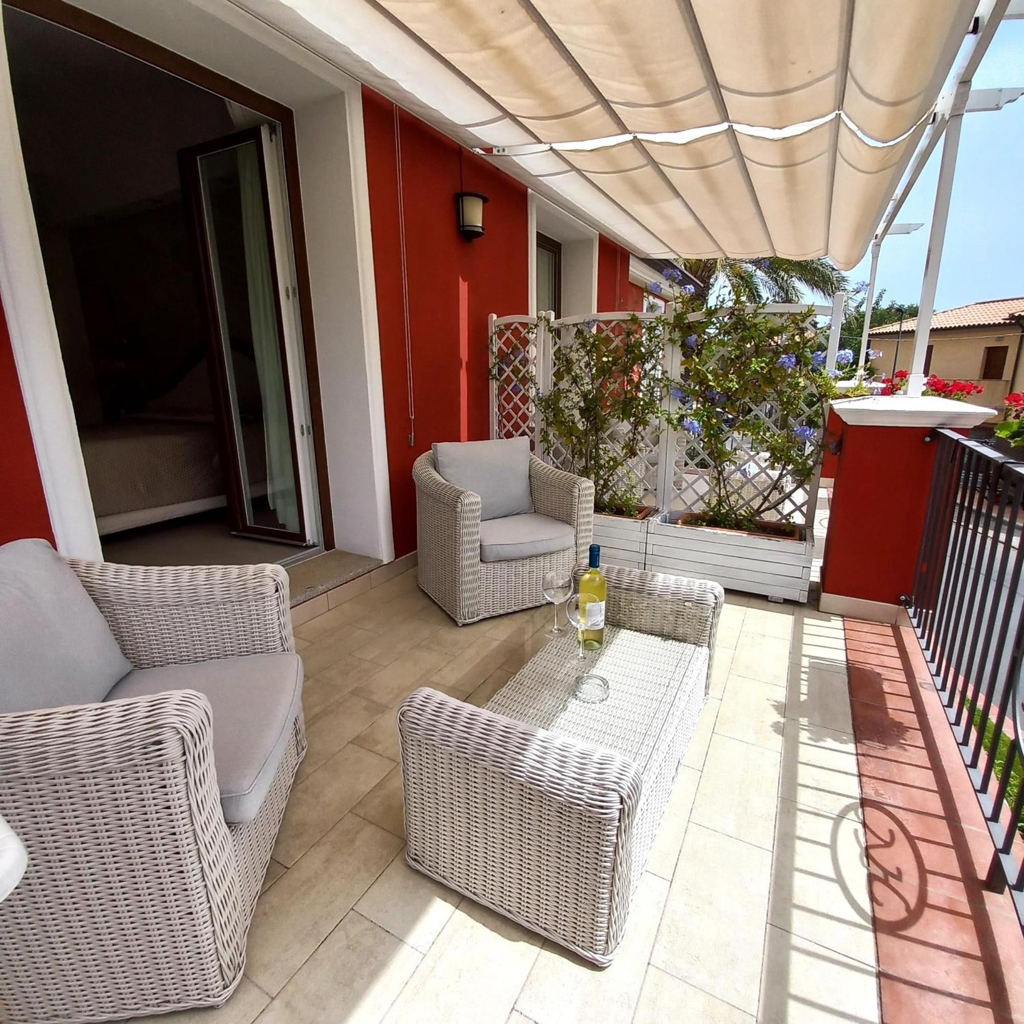 Hotel Nicoletta Santa Maria Navarrese Kültér fotó